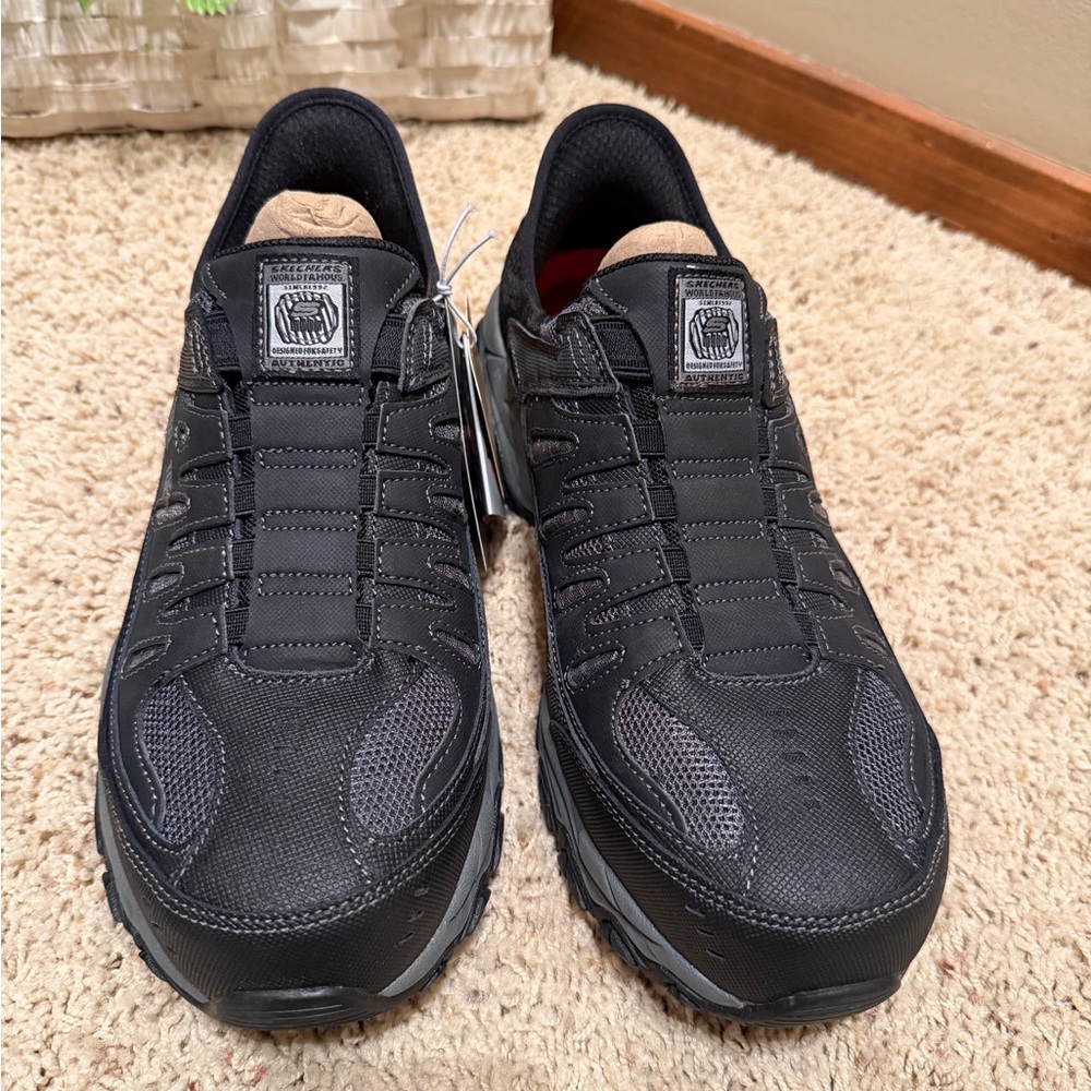Skechers STEEL TOE Men’s Size 7 Black Slip-On Loafers - Picture 2 of 16